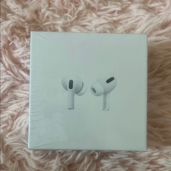 Apple AirPods Pro with Charging Case - White
